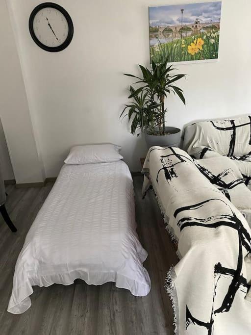 Spa Jardin Prive T3 Independant Dans Villa Morieres-les-Avignon Bagian luar foto