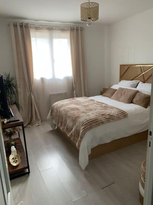Spa Jardin Prive T3 Independant Dans Villa Morieres-les-Avignon Bagian luar foto